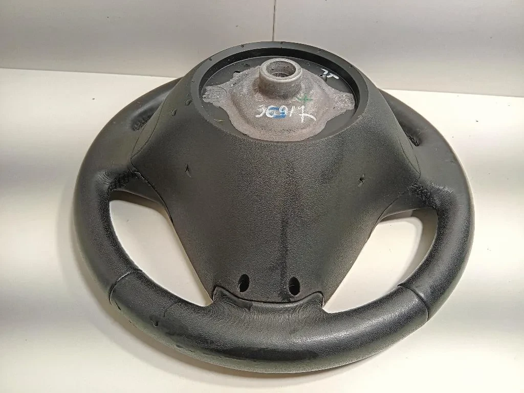 Volante 1040569R Alfa Romeo Giulietta 2013