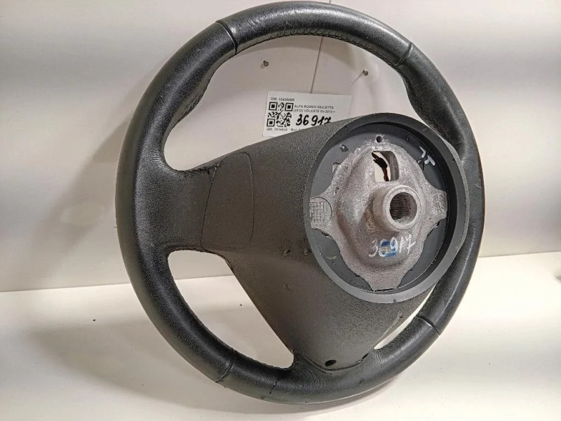 Volante 1040569R Alfa Romeo Giulietta 2013