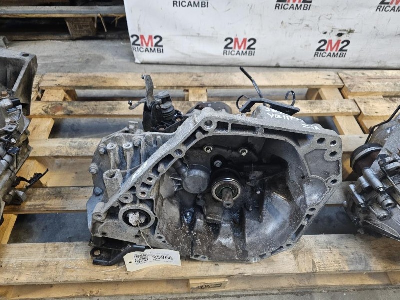 Cambio CE JRQ S2G ST 3201001Q2G Nissan JUKE I 2010