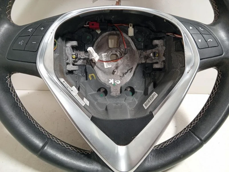 Volante 01561061600 Alfa Romeo Giulietta 2013