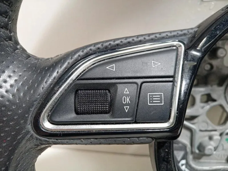 Volante 8X0 419 091 L Audi A1 8XA Sportback 2012