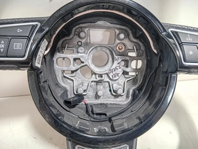 Volante 8X0 419 091 L Audi A1 8XA Sportback 2012