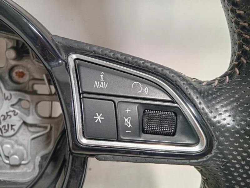 Volante 8X0 419 091 L Audi A1 8XA Sportback 2012