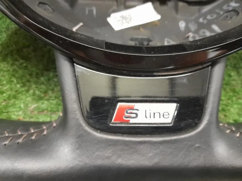 Volante 8V0419091S S LINE Audi A3 8VA Sportback 2012