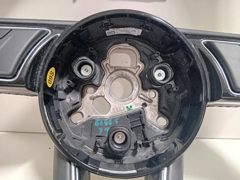 Volante 5654256968K0880201 Audi A4 8W2 2015