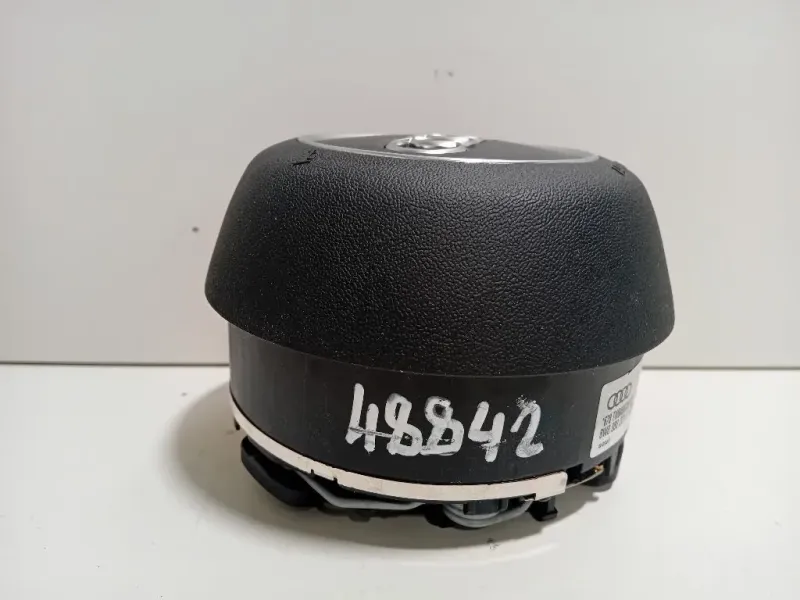 Volante 5654256968K0880201 Audi A4 8W2 2015