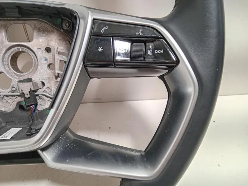 Volante 4N0419091B Audi A6 4GD Avant 2016