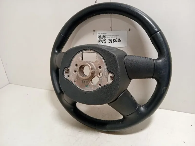 Volante 62482360D Audi Q3 8UB 2012