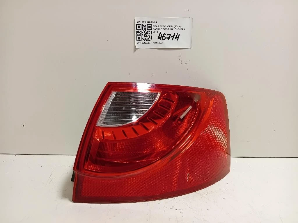 Fanale POST DX 3R9 945 096 A Seat EXEO 3R2 2009