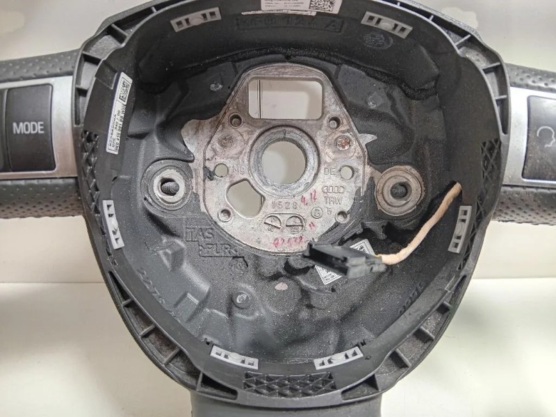 Volante 61711340B00 Audi Q7 4LB 2009