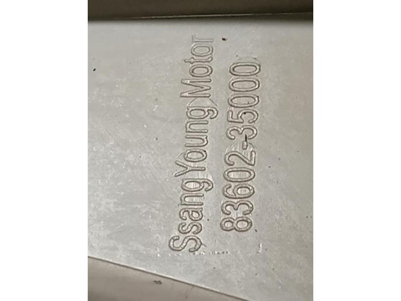 Fanale POST DX 83602-35000 Ssangyong Tivoli 2015