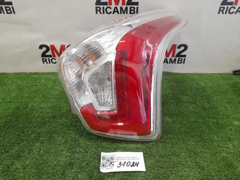 Fanale POST DX IF8P067061 Ssangyong Tivoli 2015