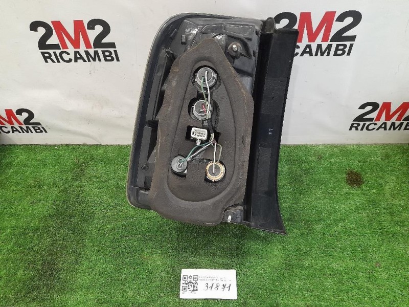 Fanale POST DX Toyota Prius II 2012