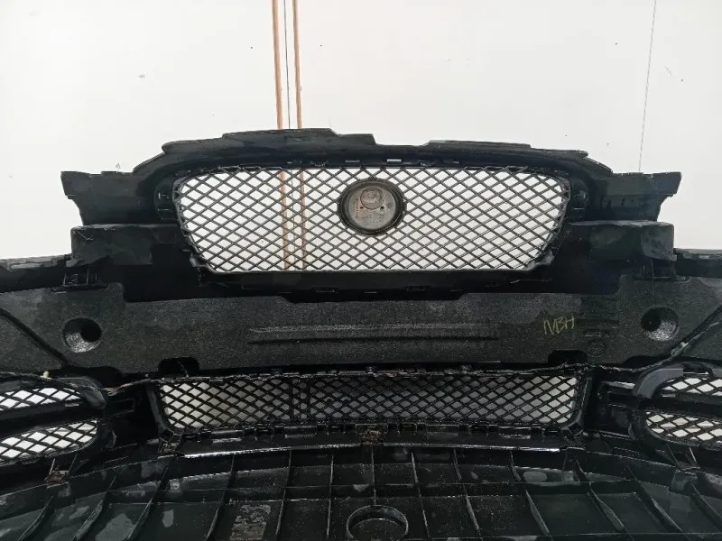 Paraurti ANT 8X23-170831 Jaguar XE 2015