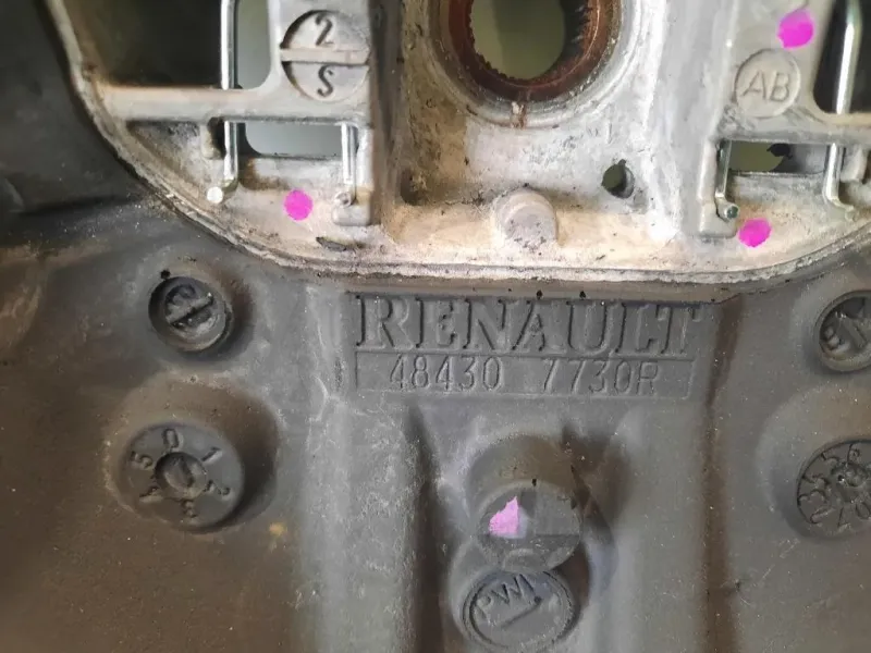 Volante 484307730R Dacia Dokker 2013