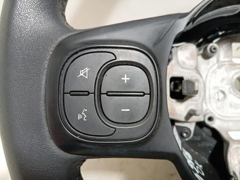 Volante 34227754F Fiat 500 C 2015