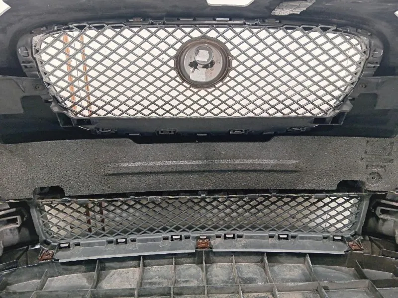 Paraurti ANT C2Z8837XXX Jaguar XF I 2008