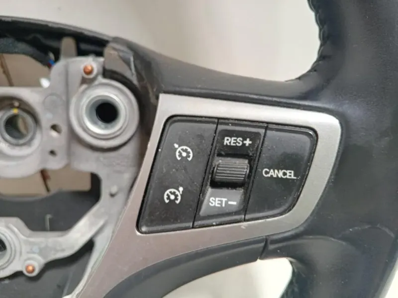 Volante 56100-3Z232 Hyundai I40 CW 2015