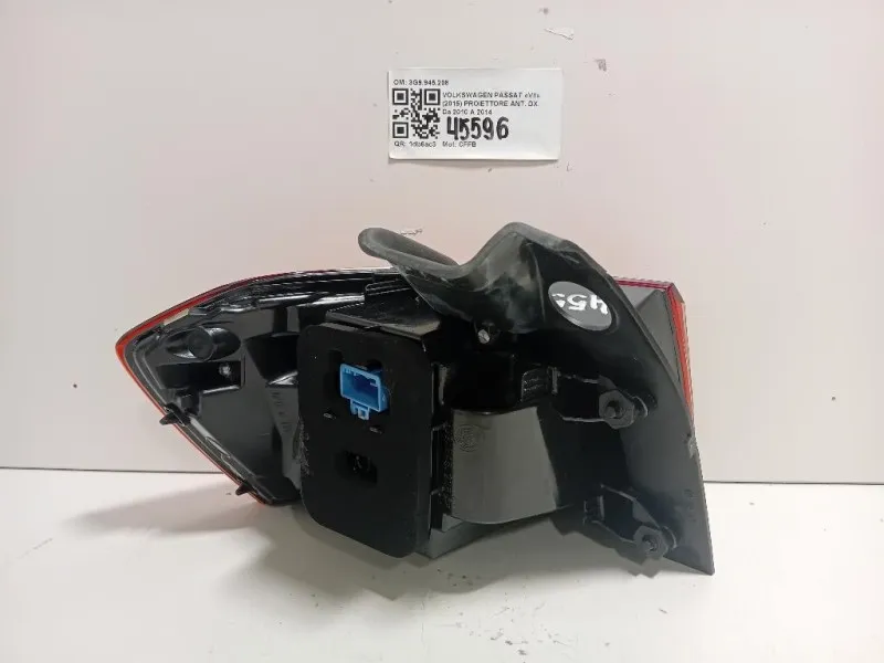 Fanale POST DX 3G9945208 3G9945208F Volkswagen Passat VII 2015