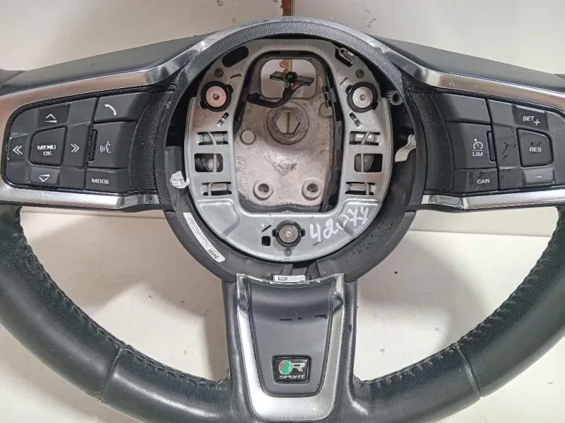 Volante GX7M-3F563-CC Jaguar XE 2015