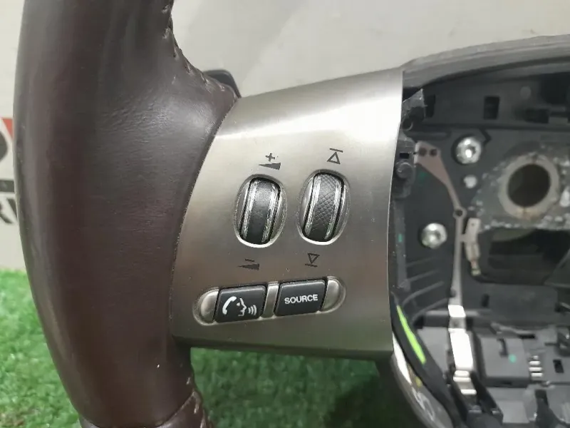 Volante 8X23A Jaguar XF I 2008