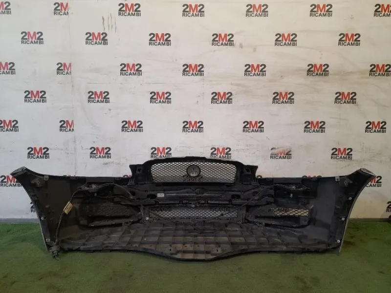 Paraurti ANT 8X23-17E898 Jaguar XF I 2011