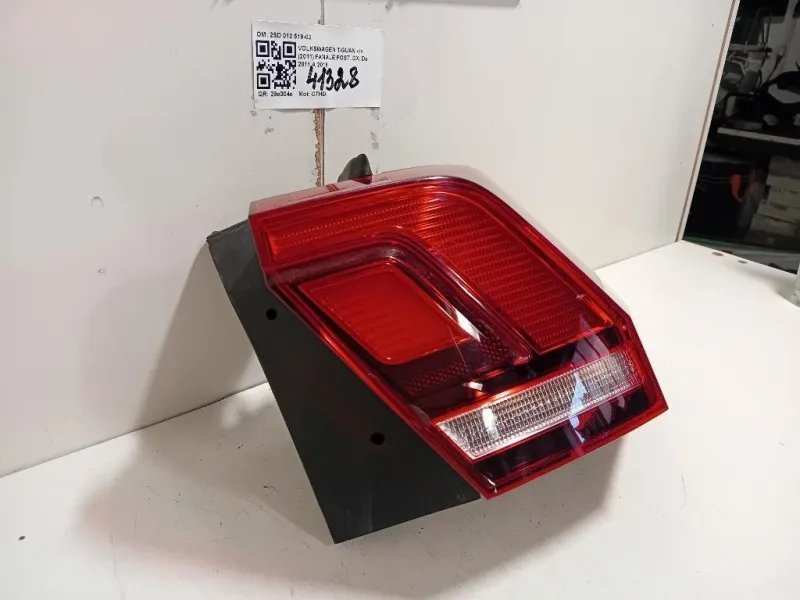 Fanale POST DX 5NA 945 096 D Volkswagen Tiguan I 2011