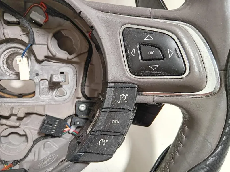 Volante AW93-13D767-DD-1 Jaguar XJ6 III 2003