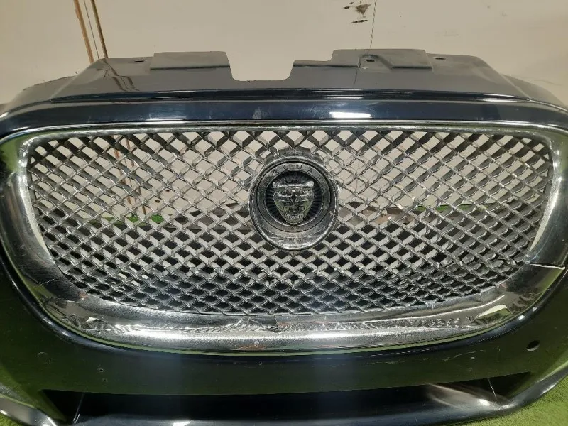 Paraurti ANT C2Z8837XXX Jaguar XF I 2011