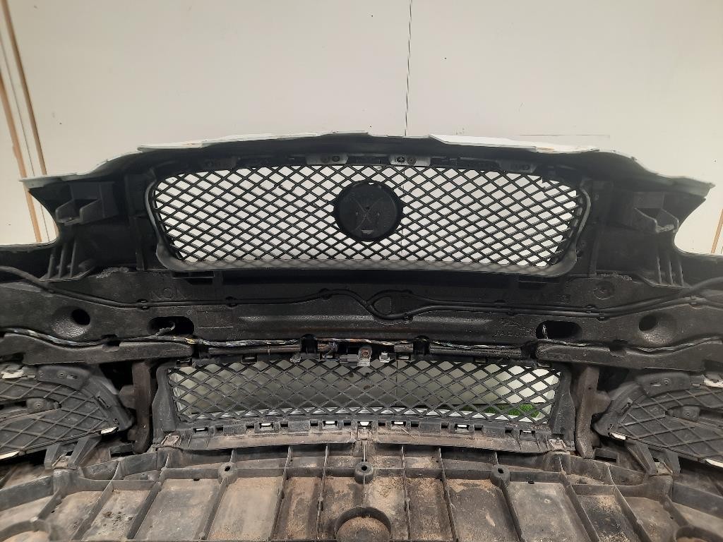 Paraurti ANT Jaguar XF I 2011