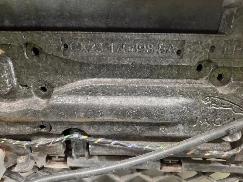 Paraurti ANT Jaguar XF I 2011