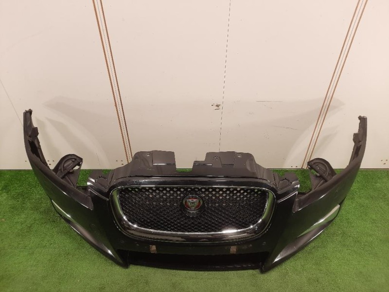 Paraurti ANT Jaguar XF I 2011