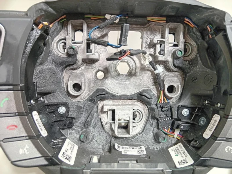 Volante BJ3M-3F563-KE Land Rover Range Rover Evoque I 2011