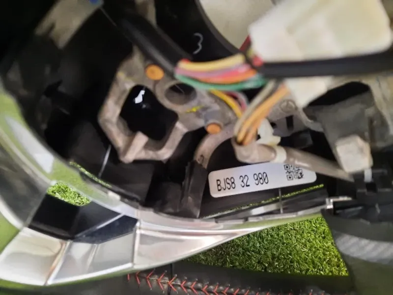 Volante BSJ832980 Mazda 3 III 2016