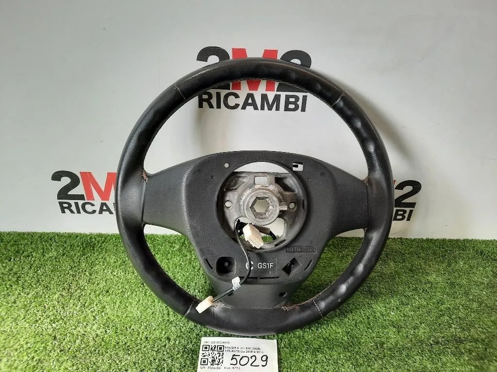 Volante GS1E32982D Mazda 6 II SW 2008