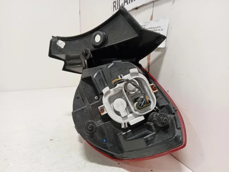 Fanale POST SX 0050513613 Alfa Romeo Giulietta 2010