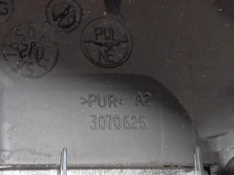 Volante 3070625 Mercedes Classe C W204 2011