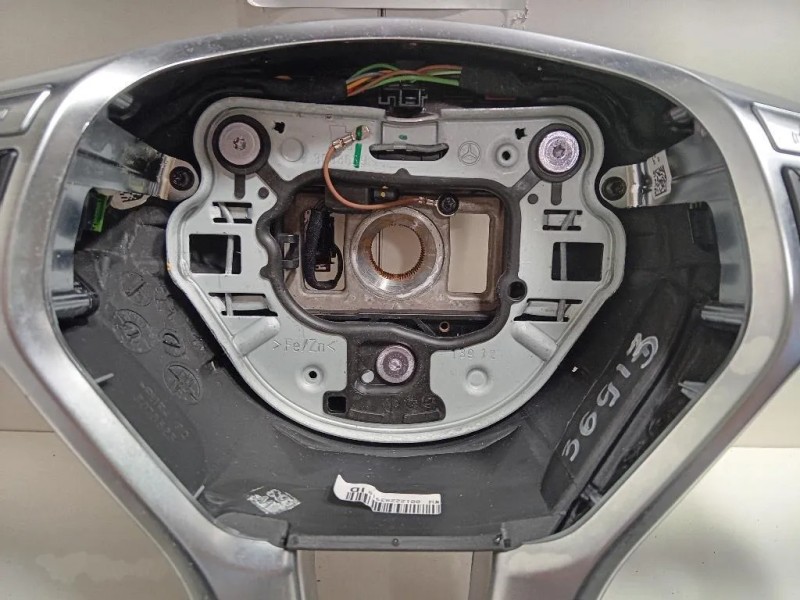 Volante 3070625 Mercedes Classe C W204 2011