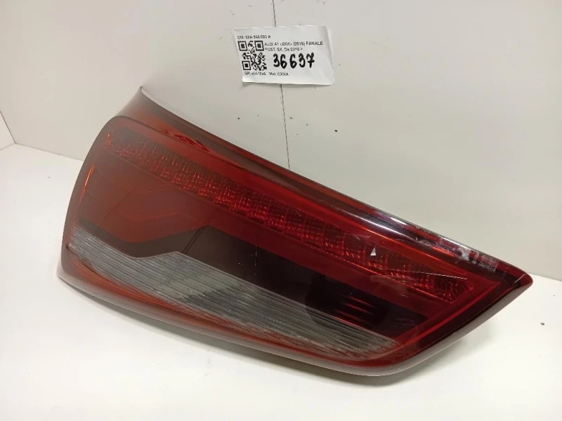Fanale POST SX 8XA 945 093 A Audi A1 8XK 2015