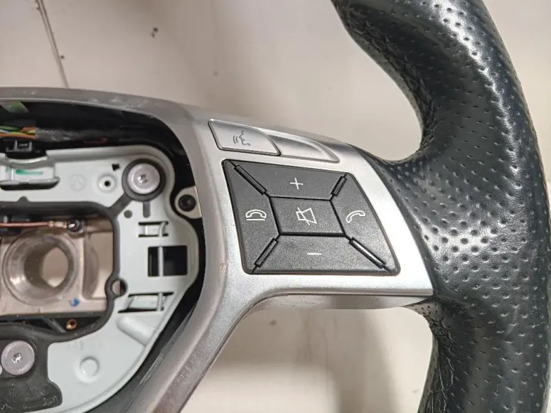 Volante A1724604203 Mercedes Classe E W212 2013