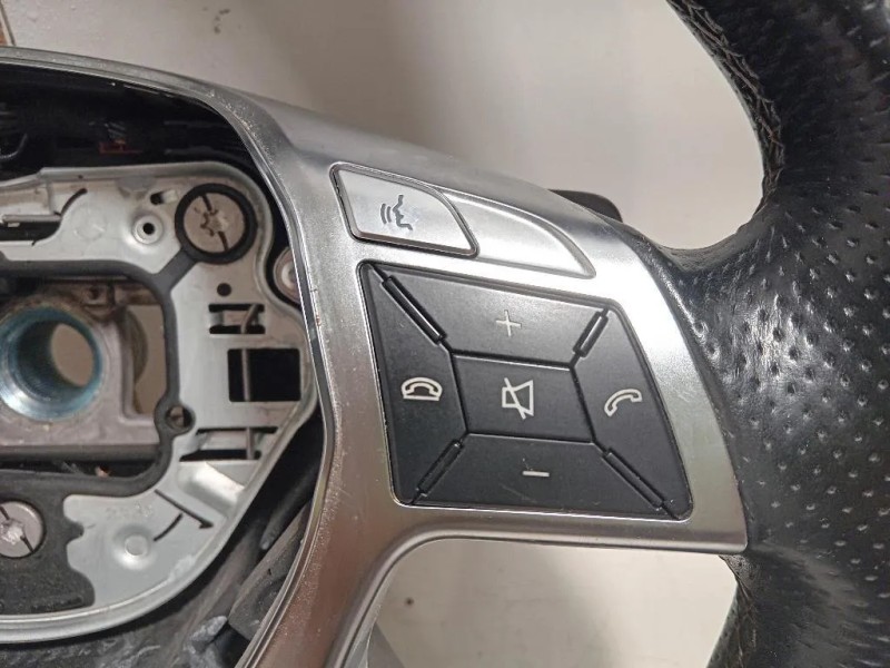 Volante A1664600803 Mercedes Classe ML W166 2012