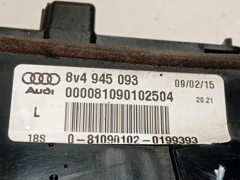 Fanale POST SX 8V4 945 093 Audi A3 8VA Sportback 2012