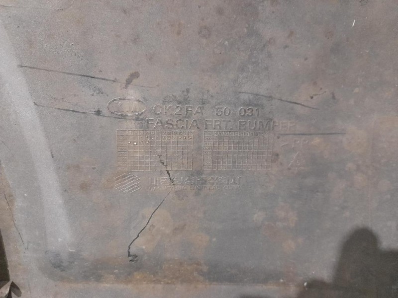 Paraurti ANT NUDO 0K2FA50030XX Kia Carens II 2002