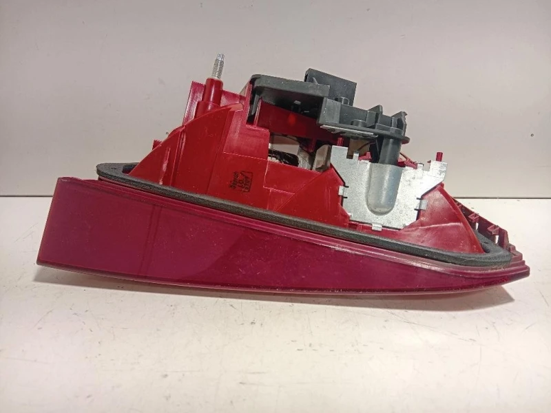 Fanale POST SX 170 411 Audi A4 8K2 2008