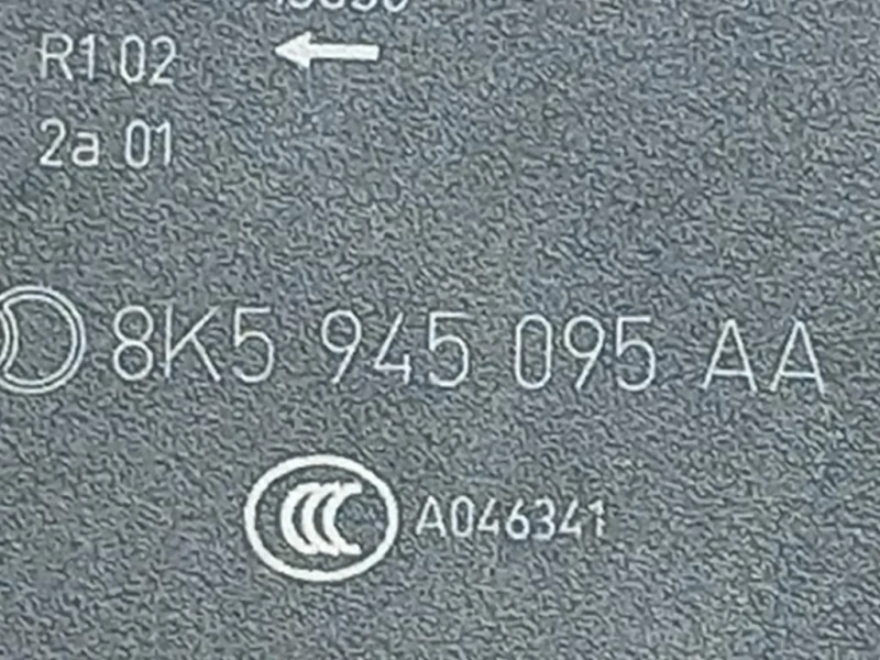 Fanale POST SX 8K0945095 Audi A4 8K2 2012