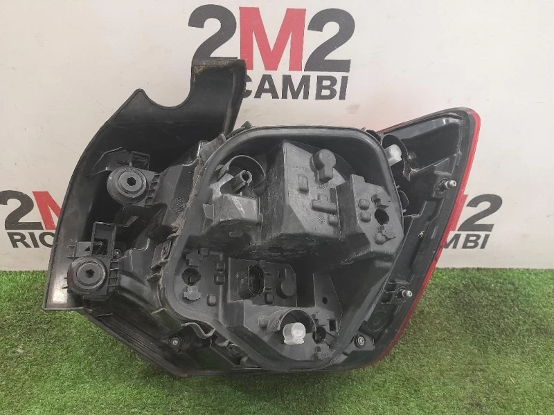 Fanale POST SX 81A945069C Audi Q2 GAB 2016