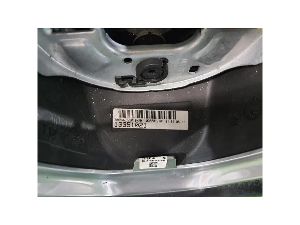 Volante 13351021 Opel Astra J 2010