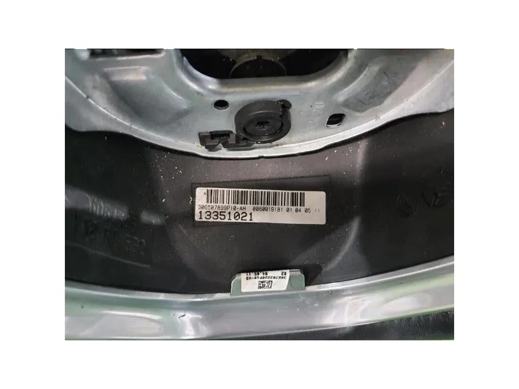 Volante 13351021 Opel Astra J 2010