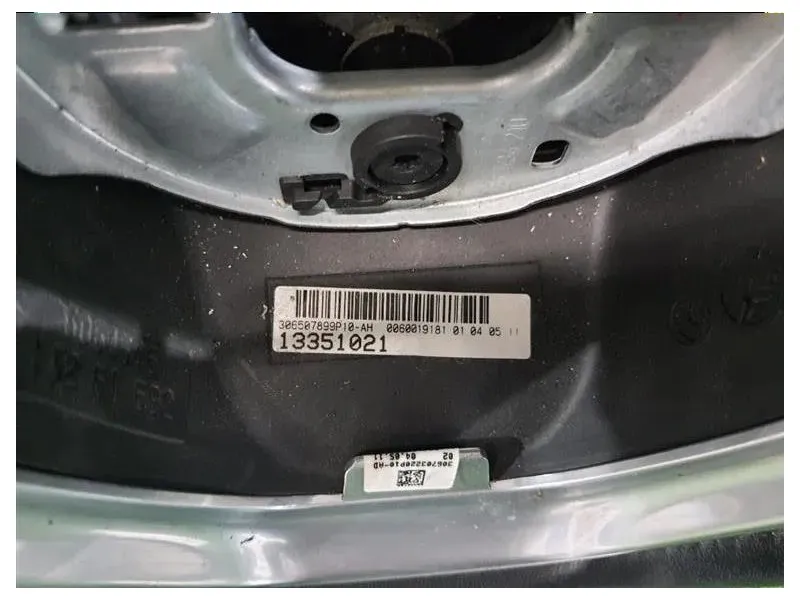 Volante 13351021 Opel Astra J 2010