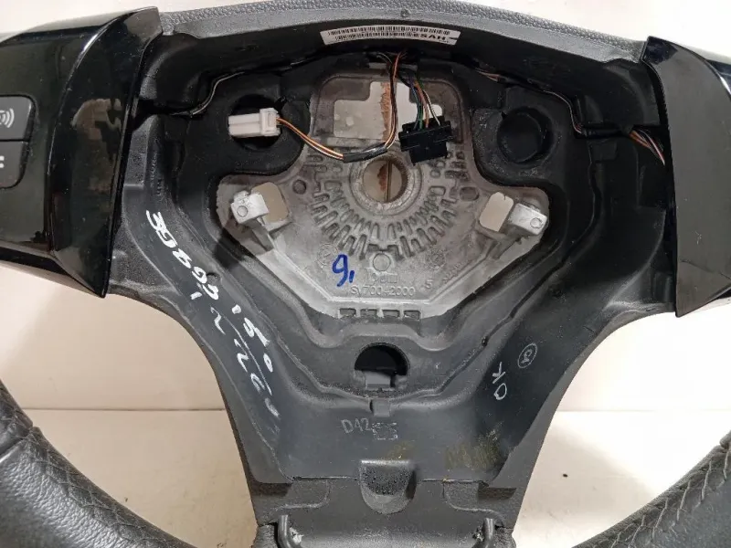 Volante 13229631 Opel Corsa D 2010